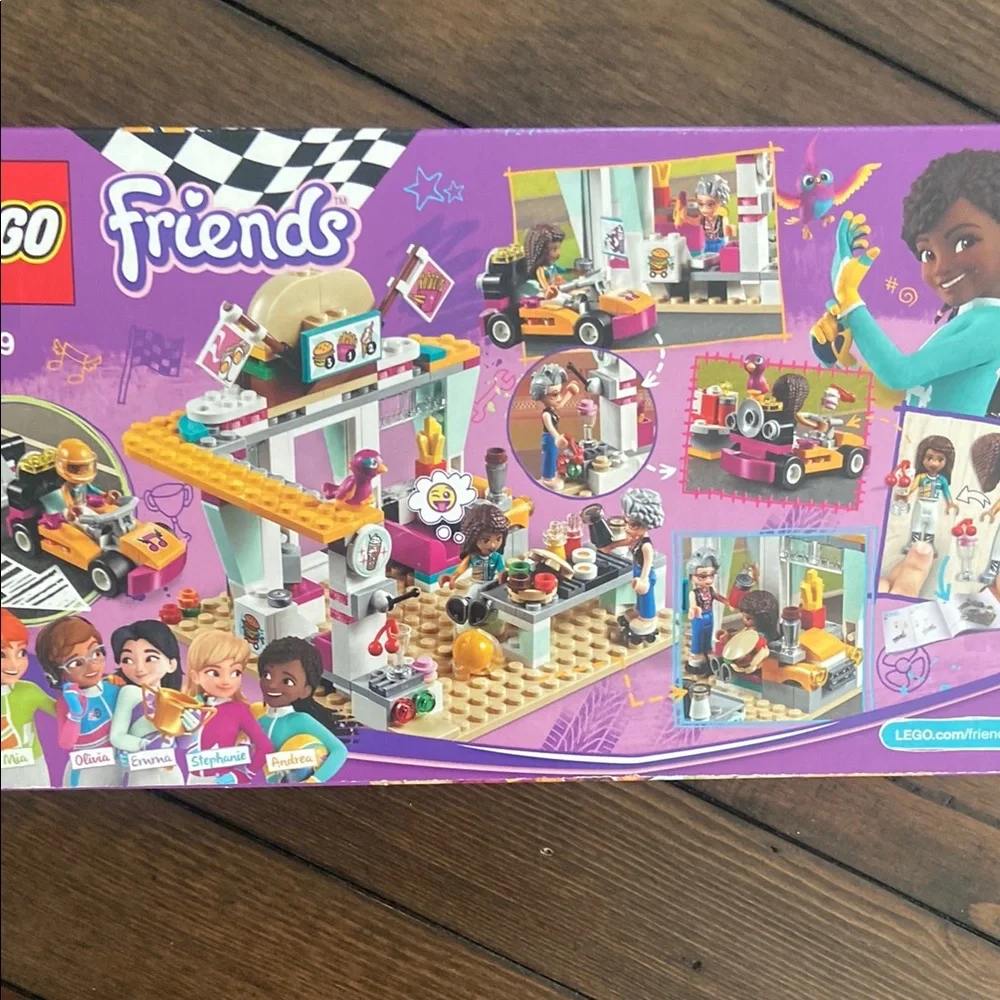 Lego Friends Retired Drifting Diner set